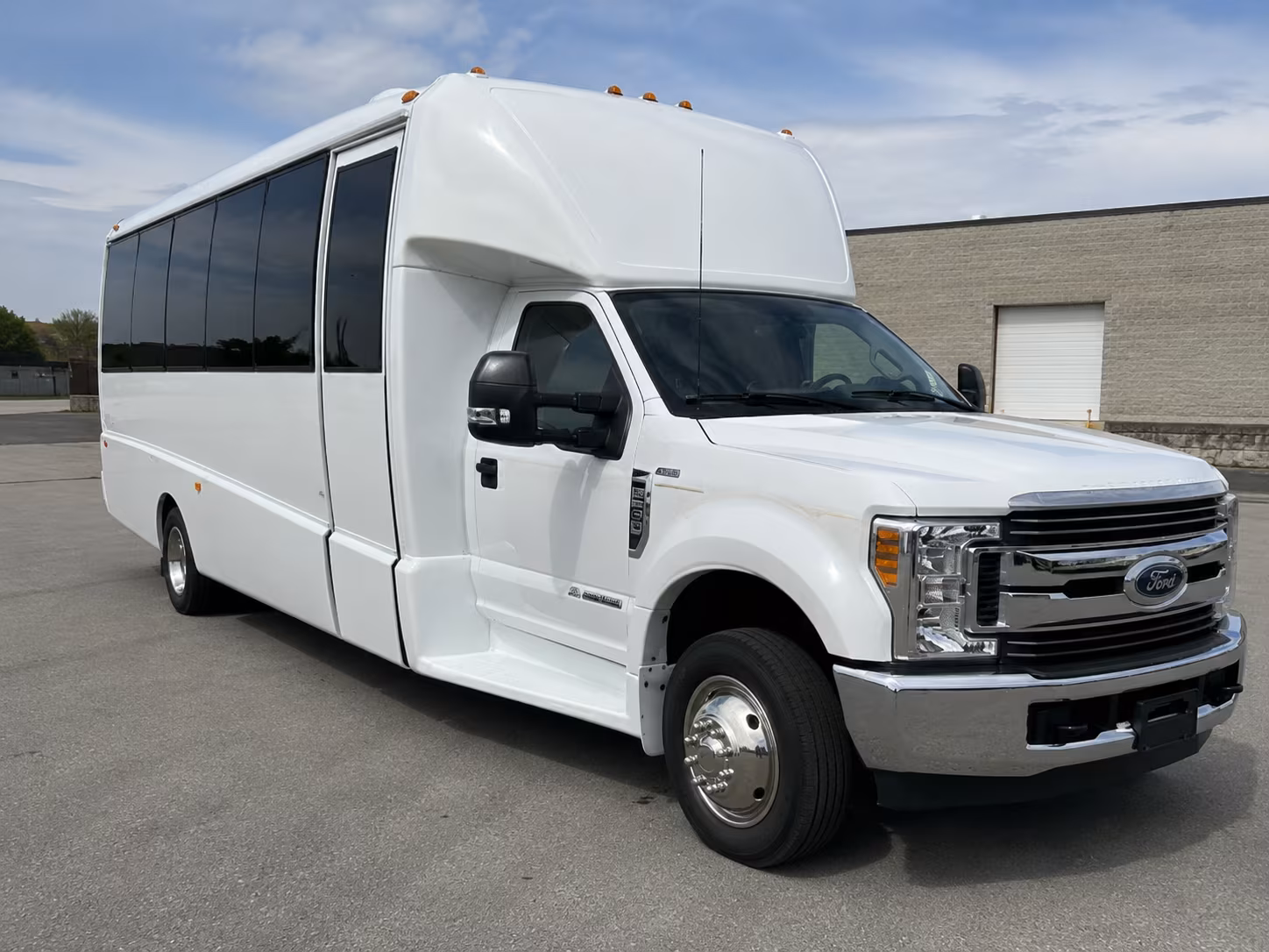 easily book transportation for your next airport transfer 5