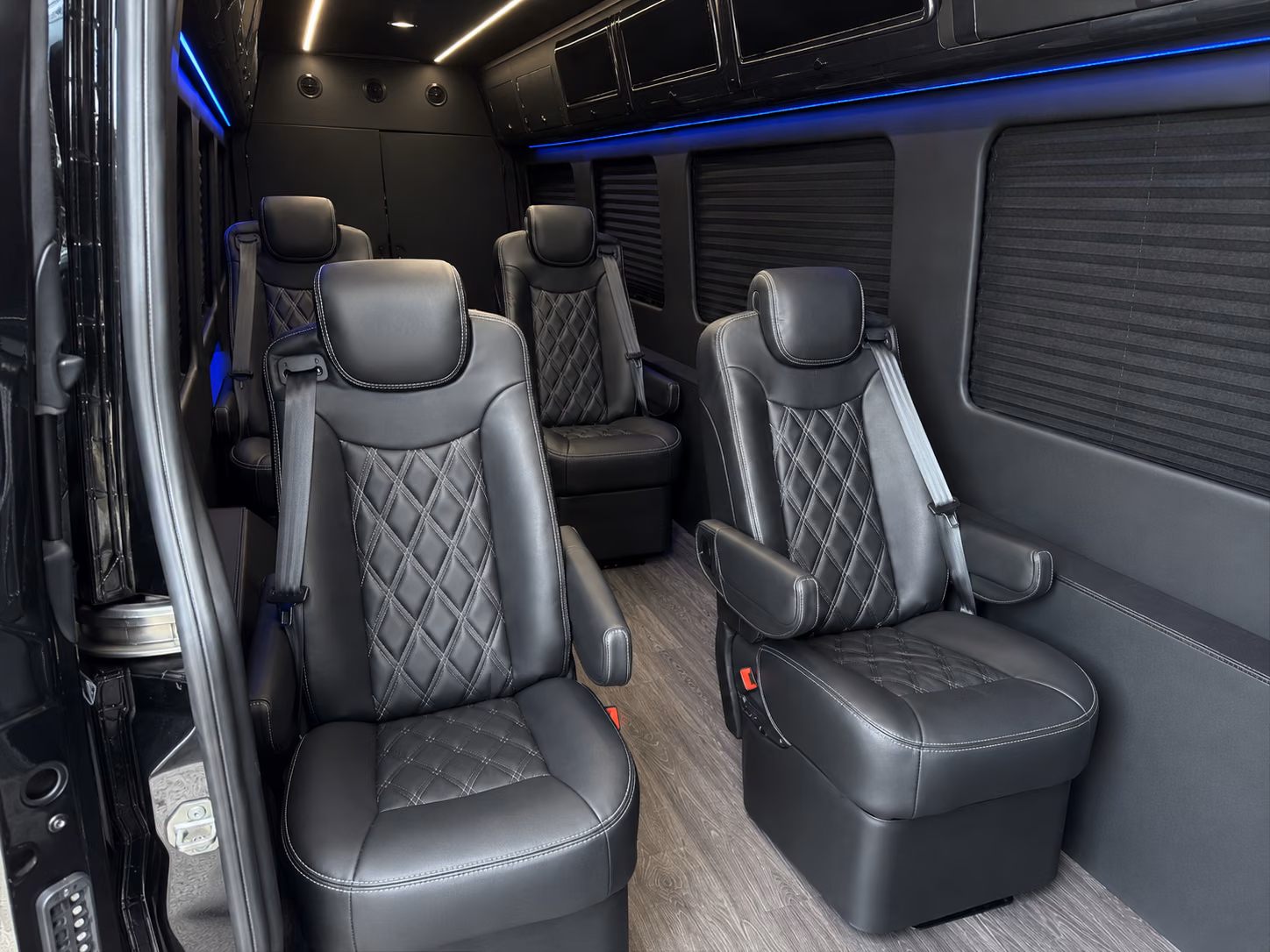 easily book transportation for your next corporate event 4