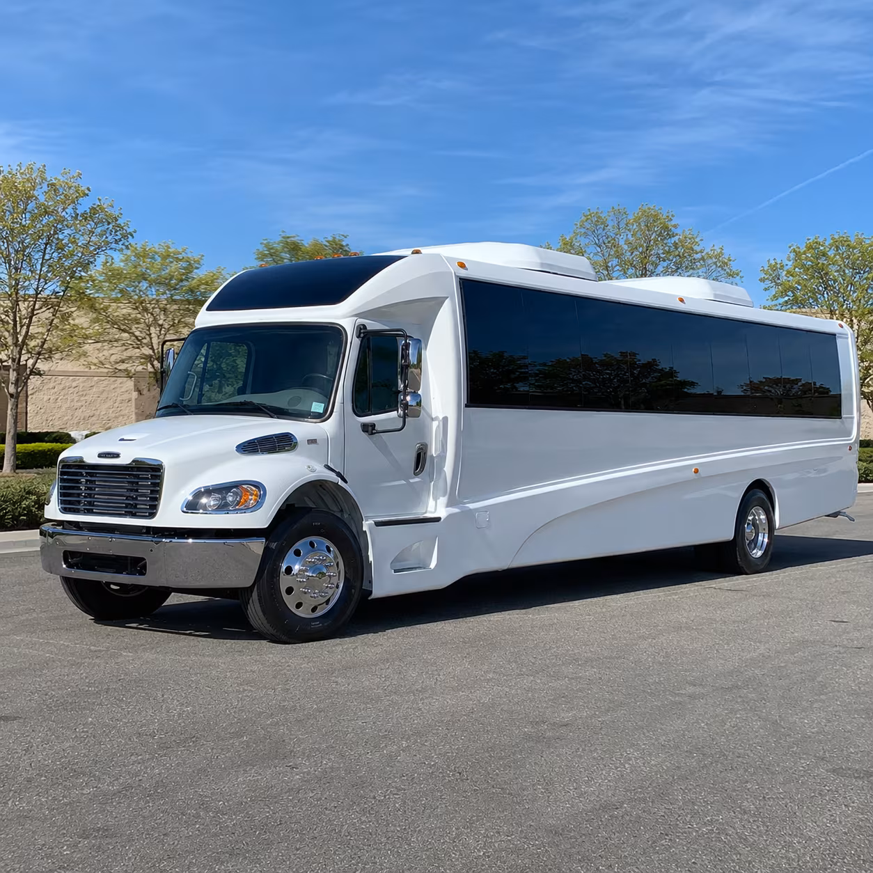 elizabeth 18 passenger minibus