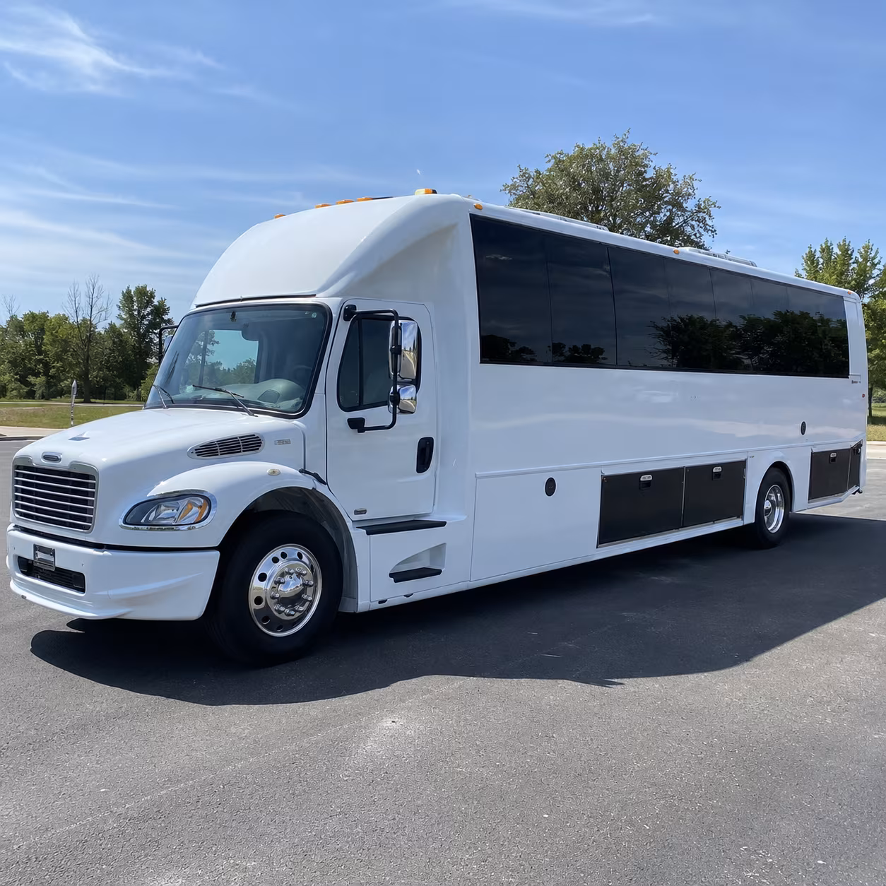elizabeth 40 passenger party bus