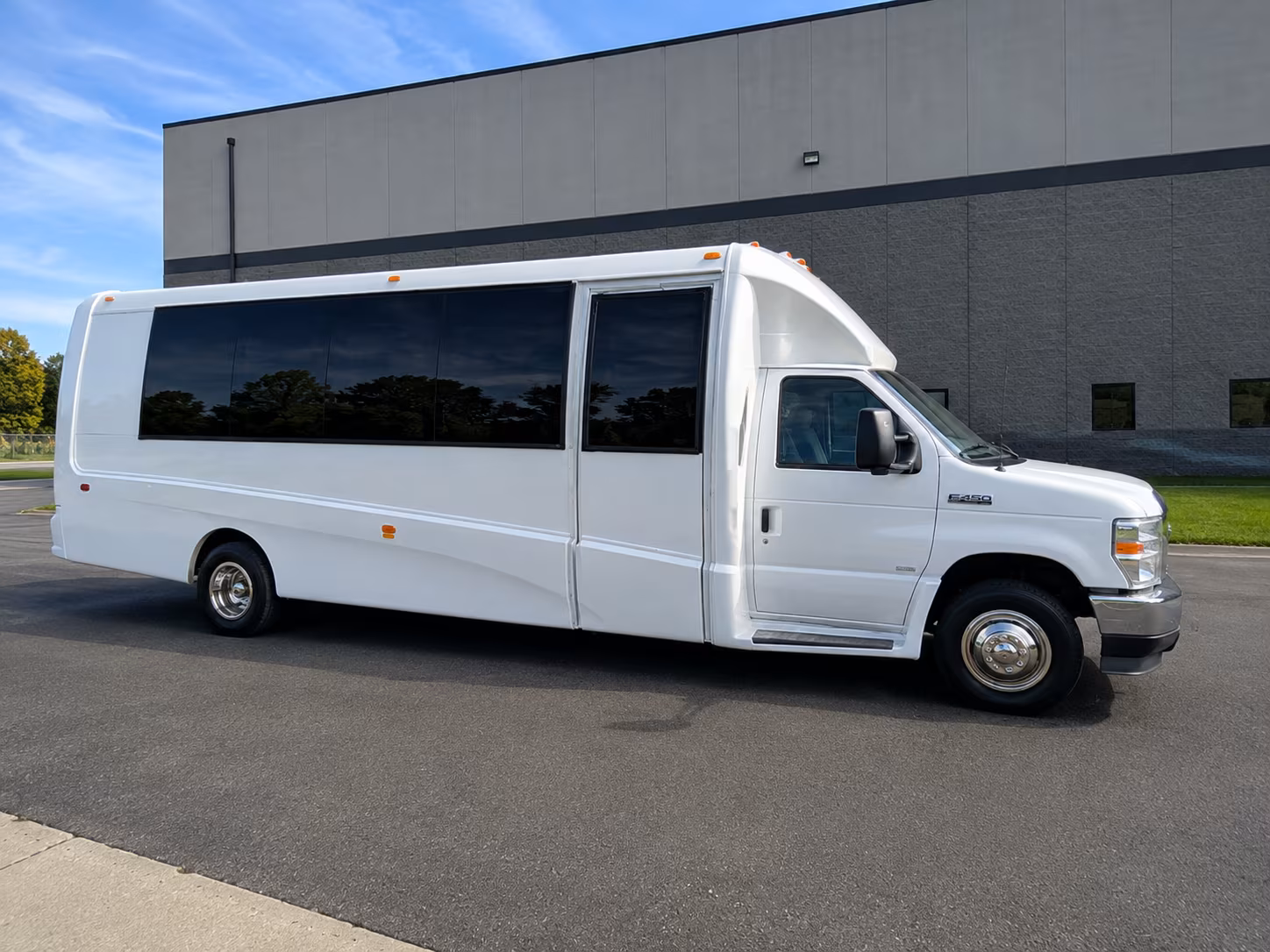elizabeth wine tour transportation onboard seating